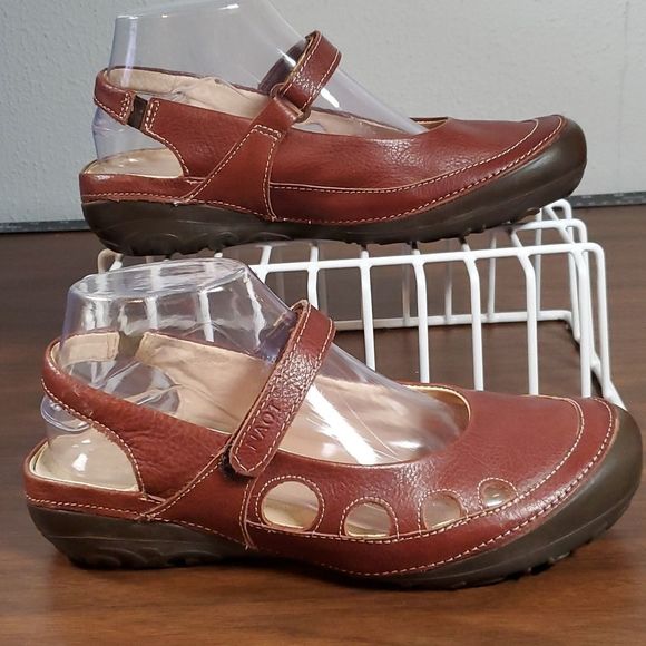 Naot Green Believe 4 Hole Design Mary Jane Brown Leather Shoes Size 38 |‎ 7 - Picture 1 of 10